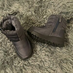 New winter snow boot